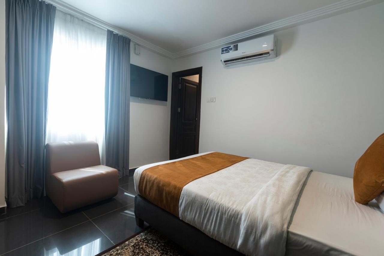 Airport View Hotel Accra Exterior photo