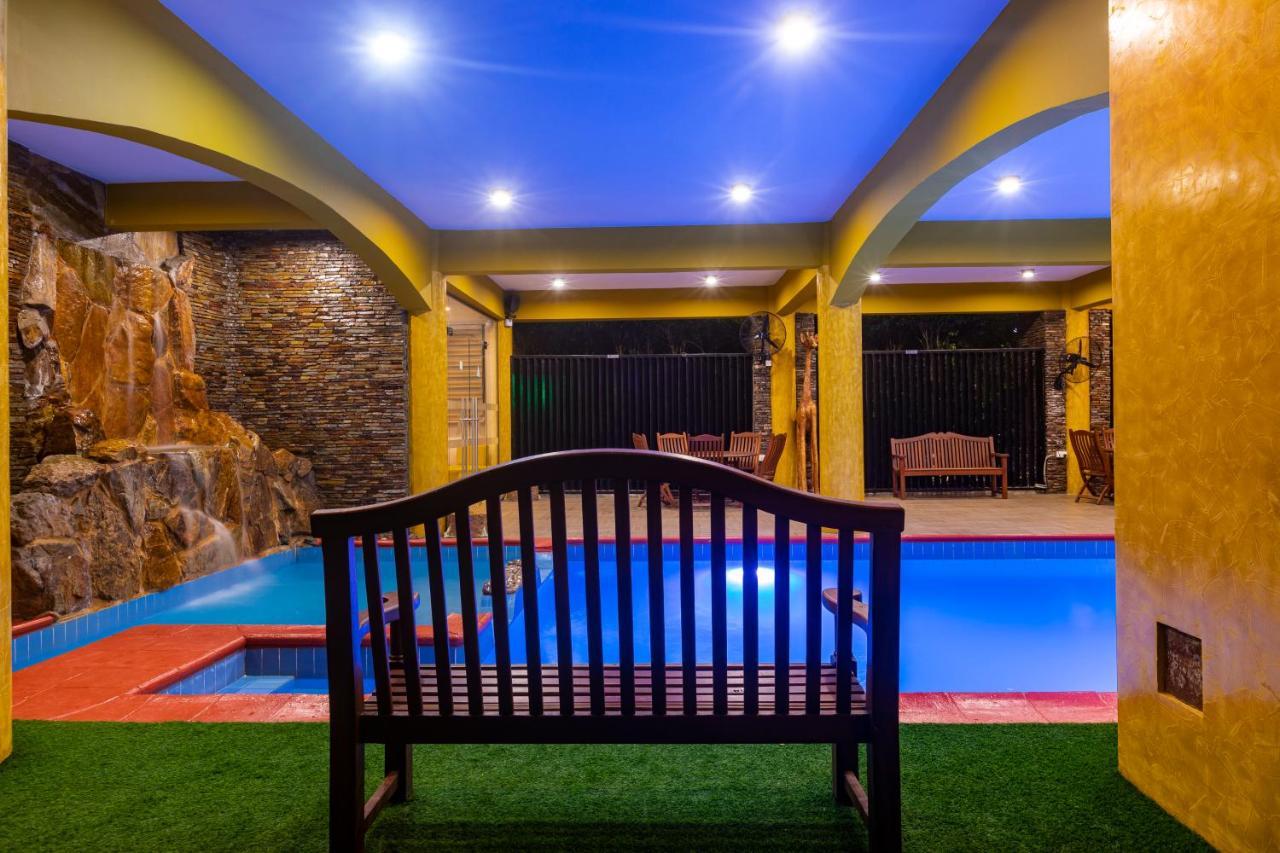 Airport View Hotel Accra Exterior photo